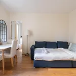 Elegant Appartement Avec Ascenseur Proche De La Tour Eiffel
