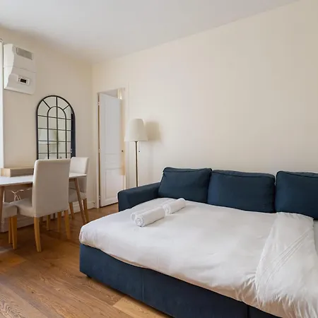 Apartment Elegant Avec Ascenseur Proche De La Tour Eiffel